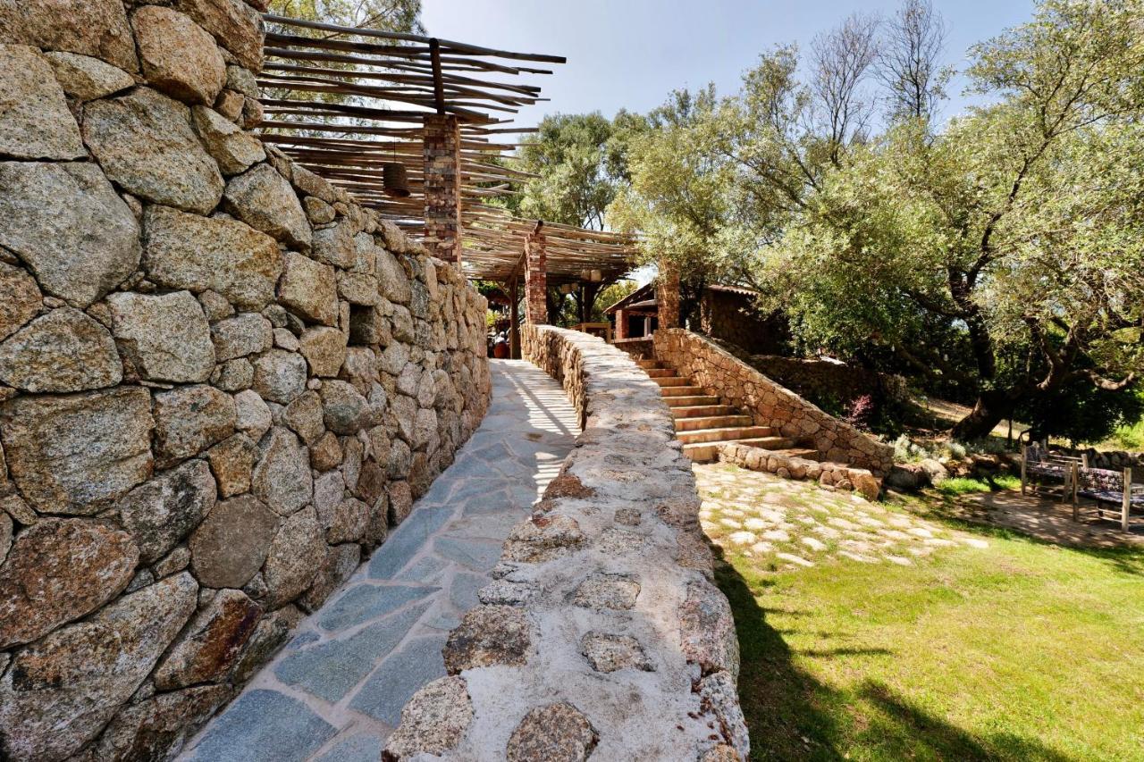 Domaine Pozzo Di Mastri Hotel & Spa Фігарі Екстер'єр фото